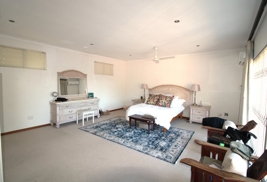 To Let 3 Bedroom Property for Rent in Somerset West Western Cape